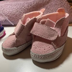 infant vans